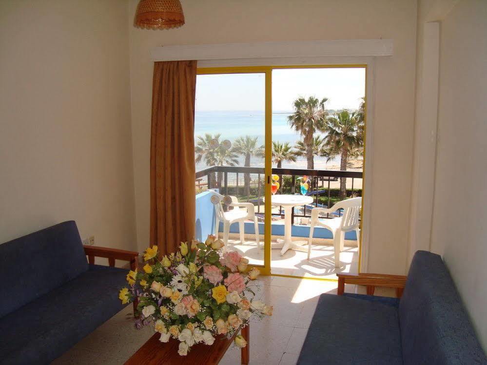 Evalena Beach Hotel 프로타라스 외부 사진